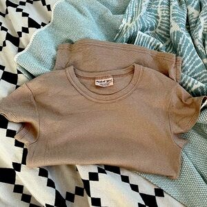 Michael Stars Fallon Tee 14K gold color